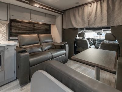 2026 Coachmen Entourage — photo 55 view