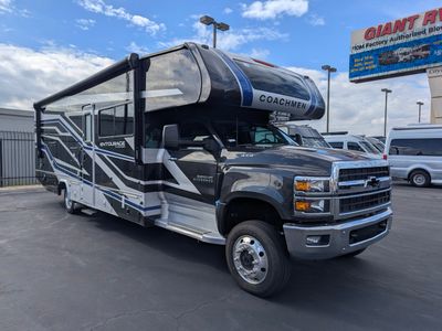 2026 Coachmen Entourage — photo 15 view