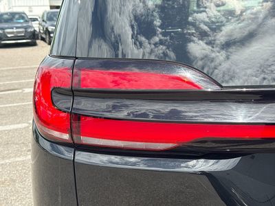 2025 Chrysler Pacifica - Photo 10
