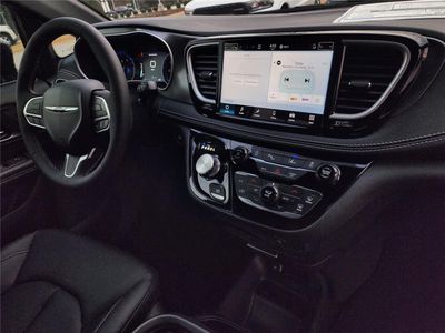 2026 2026 Chrysler Pacifica - Photo 9