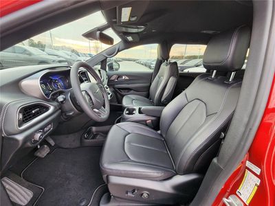 2026 2026 Chrysler Pacifica - Photo 13