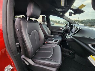 2026 2026 Chrysler Pacifica - Photo 6
