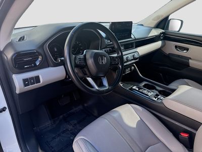 2023 Honda Pilot — photo 9 view