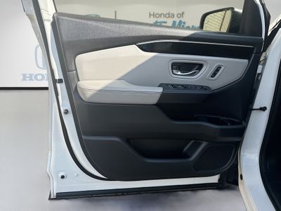 2023 Honda Pilot — photo 20 view