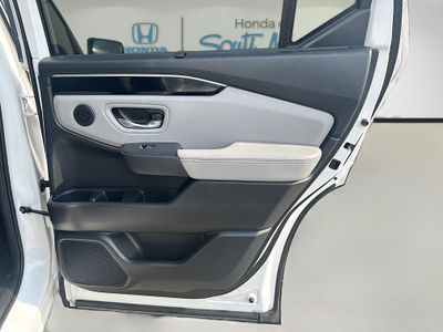 2023 Honda Pilot — photo 31 view