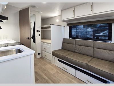 2027 Grand Design Transcend One - Photo 4