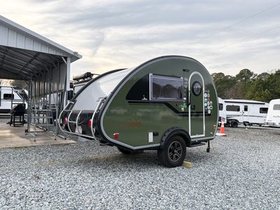 2021 nuCamp TAB 320 S — interior view