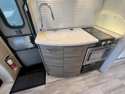 2026 Thor Motor Coach DELANO - Photo 12