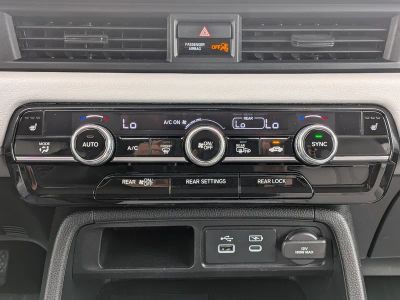 2025 Honda Pilot - Photo 21