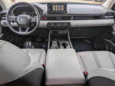 2025 Honda Pilot - Photo 25