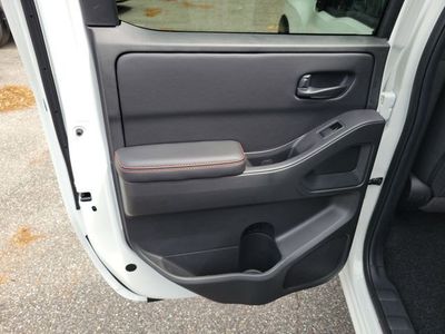 2026 Nissan Frontier - Photo 25