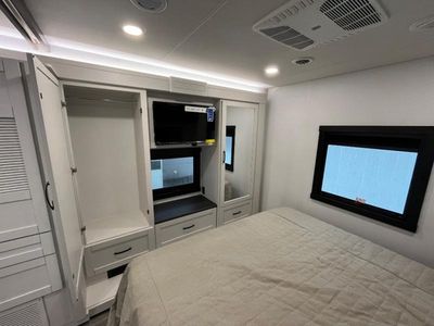 2026 Entegra Coach Vision XL - Photo 8