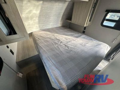 2026 Coachmen RV Catalina Summit Series 8 — photo 40 view