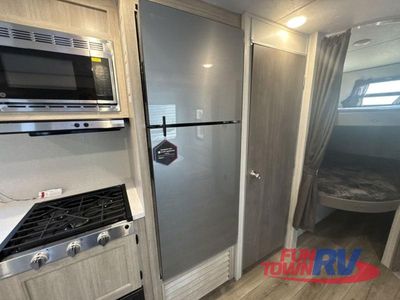 2026 Coachmen RV Catalina Summit Series 8 — photo 23 view