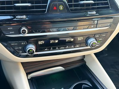 2023 BMW 5 Series — photo 34 view