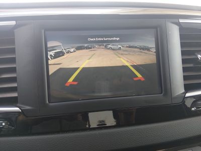 2023 Chrysler Voyager - Photo 16