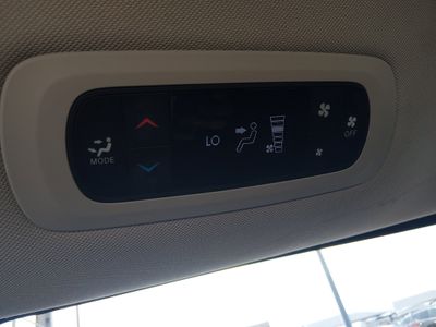 2023 Chrysler Voyager - Photo 19