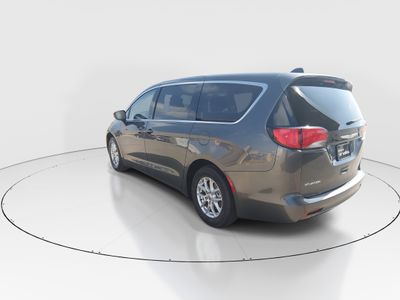 2023 Chrysler Voyager - Photo 5