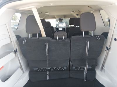 2023 Chrysler Voyager - Photo 11