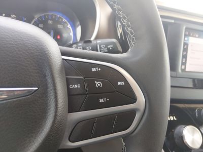 2023 Chrysler Voyager - Photo 12