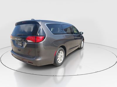 2023 Chrysler Voyager - Photo 7