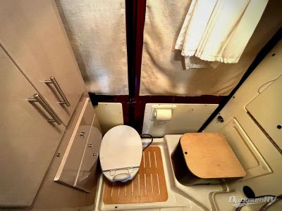 2021 Winnebago Travato - Photo 18