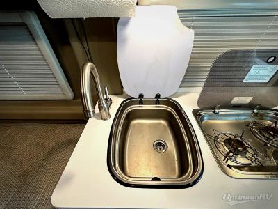 2021 Winnebago Travato - Photo 10