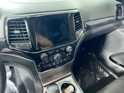 2020 Jeep Grand Cherokee - Photo 25
