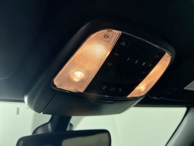2020 Jeep Grand Cherokee - Photo 18