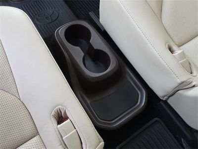 2021 Toyota Highlander - Photo 11