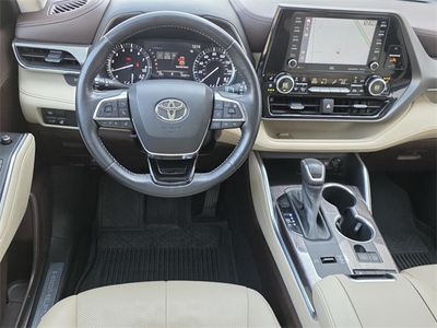 2021 Toyota Highlander - Photo 13