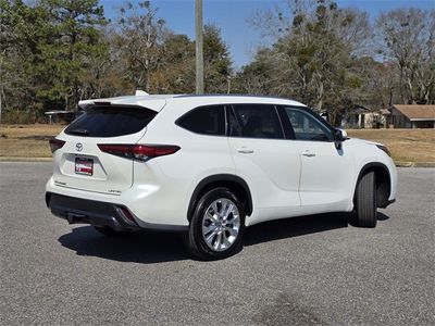 2021 Toyota Highlander - Photo 5