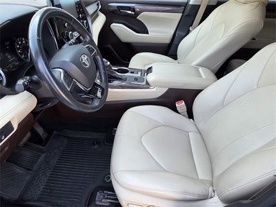 2021 Toyota Highlander - Photo 6
