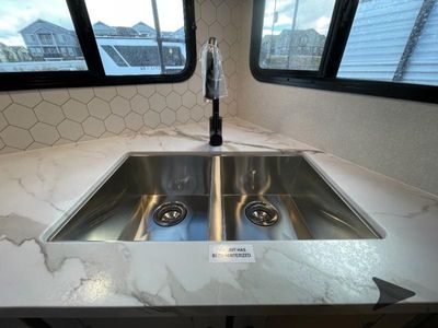 2026 Jayco Jay Feather — photo 22 view