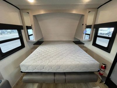 2026 Jayco Jay Feather — photo 31 view