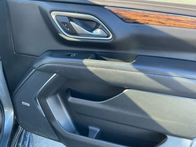 2022 Chevrolet Suburban - Photo 14