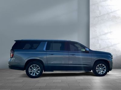 2022 Chevrolet Suburban - Photo 5