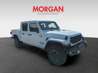 2026 Jeep Gladiator — side profile view
