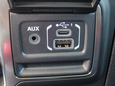 2026 Jeep Gladiator — photo 23 view