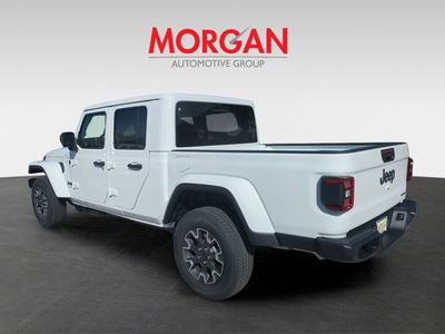 2026 Jeep Gladiator — photo 7 view