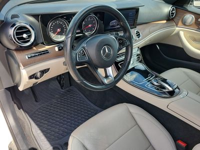 2017 Mercedes-Benz E-Class - Photo 4