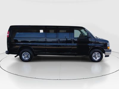 2024 Chevrolet Express Passenger - Photo 8