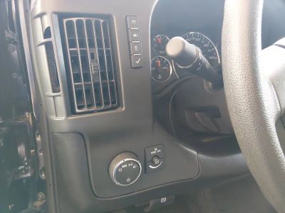 2024 Chevrolet Express Passenger - Photo 14
