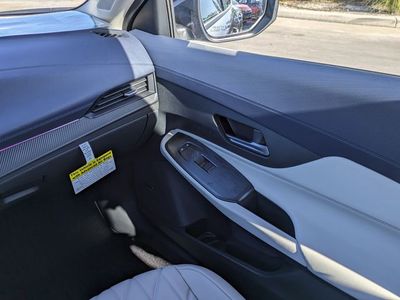 2026 Nissan Sentra — photo 17 view