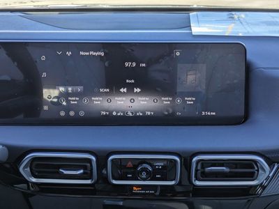 2026 Nissan Sentra — photo 18 view