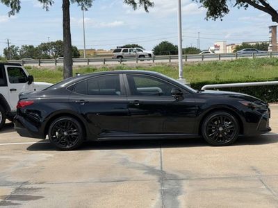 2025 Toyota Camry - Photo 3