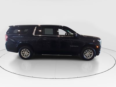 2024 Chevrolet Suburban - Photo 8