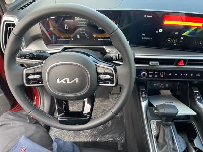 2025 Kia Sorento — photo 12 view