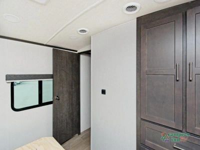 2025 Keystone RV Cougar Half-Ton — photo 21 view
