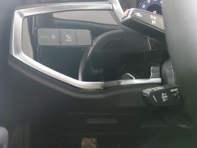 2025 Audi Q3 — photo 13 view